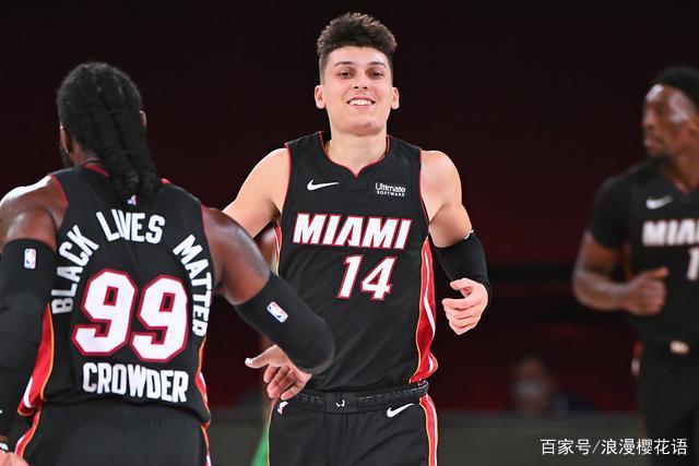 边近距离看 边近距离看