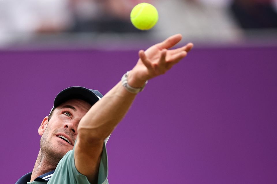 半空间持球 半空间持球