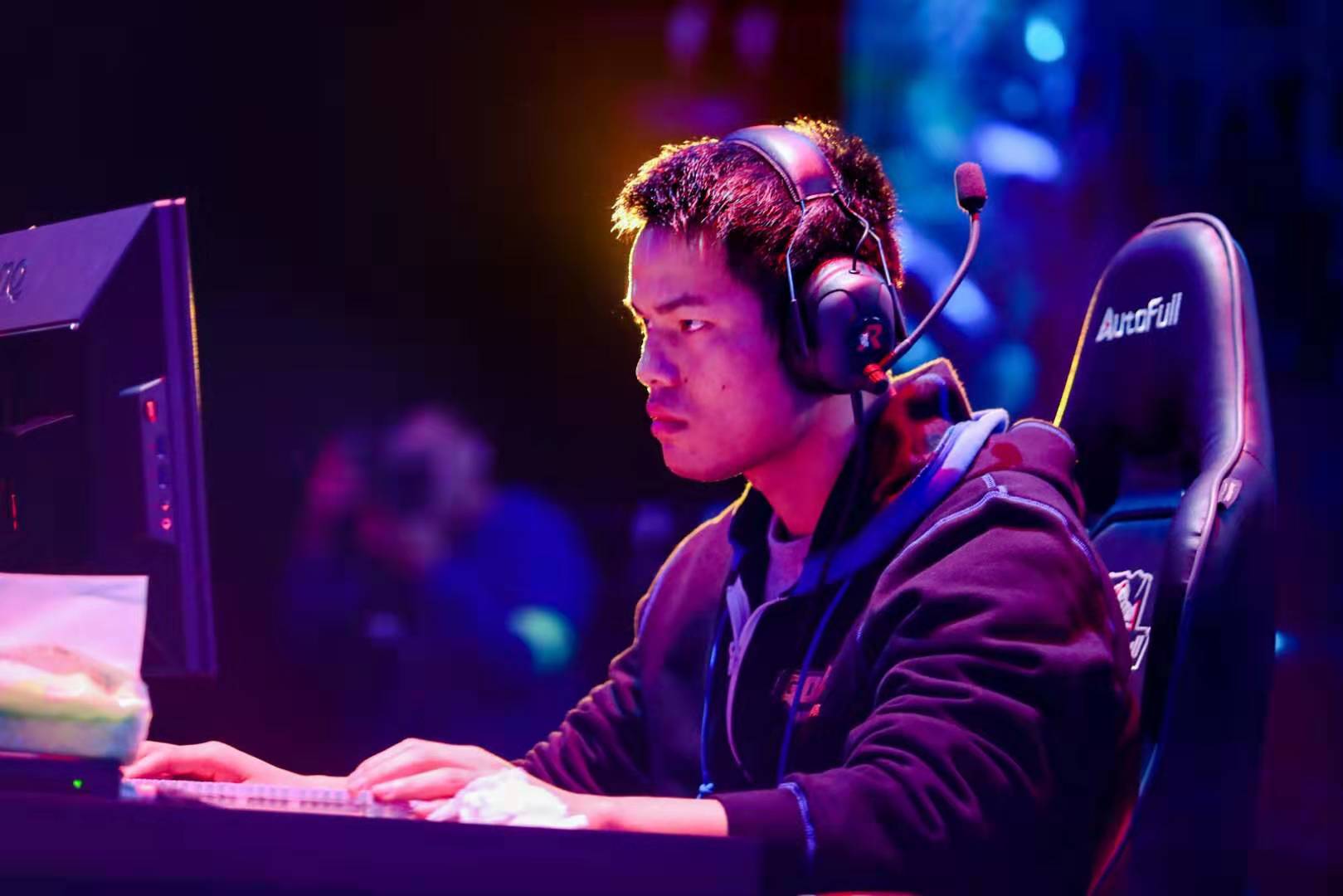 高标准竞争 高标准竞争